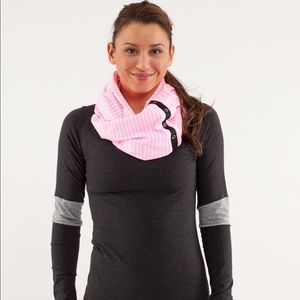 NWT Lululemon Vinyasa Scarf Luon Light